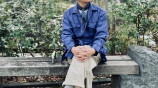 春の青、四谷の午後